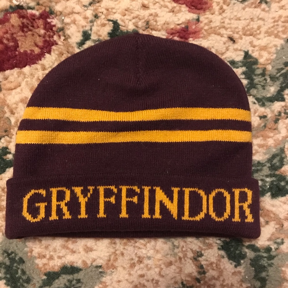 GRYFFINDOR beanie!!!